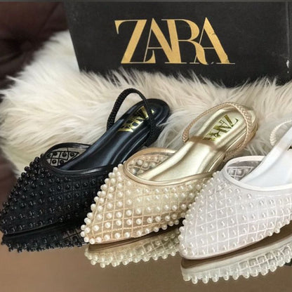 Royal Artisan Embroidered Flats – Premium Handcrafted Khussa